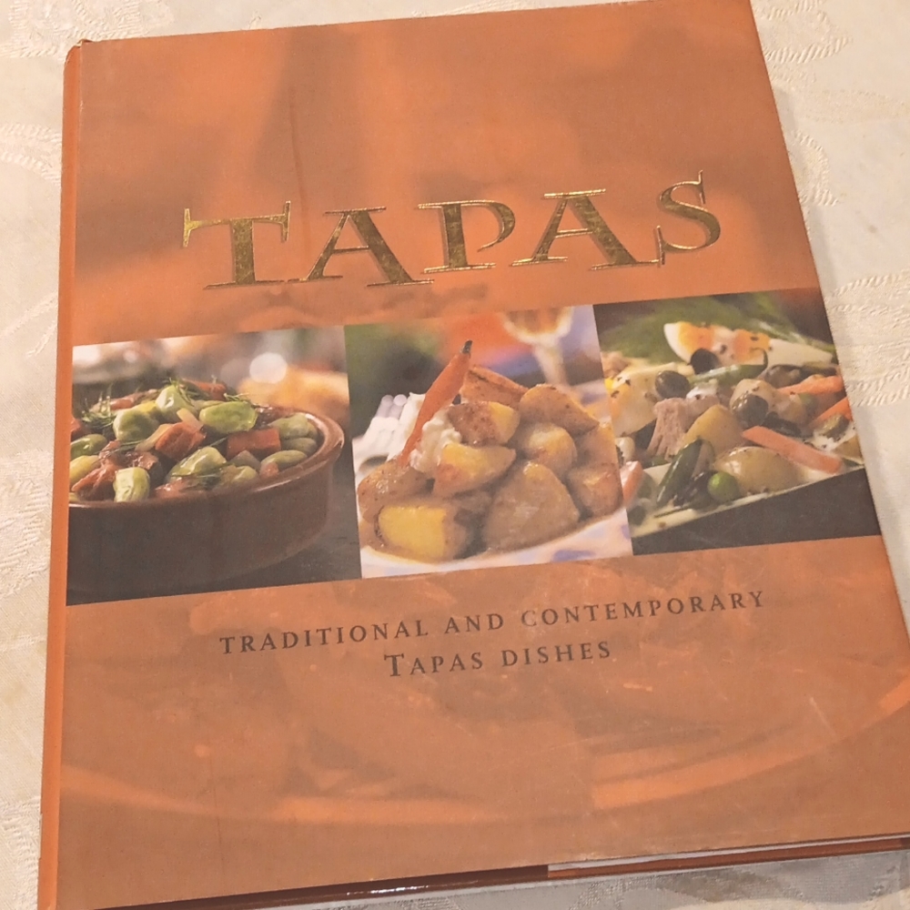 Cookbook "Tapas: Traditional and Contemporary Tapas Dishes"